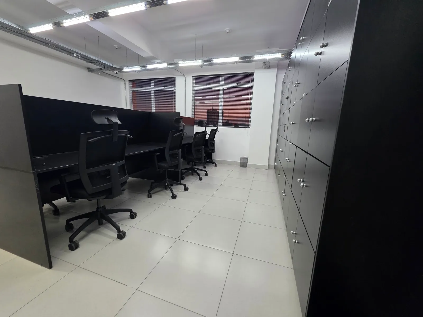 Estações de trabalho compartilhadas no Centro de Betim