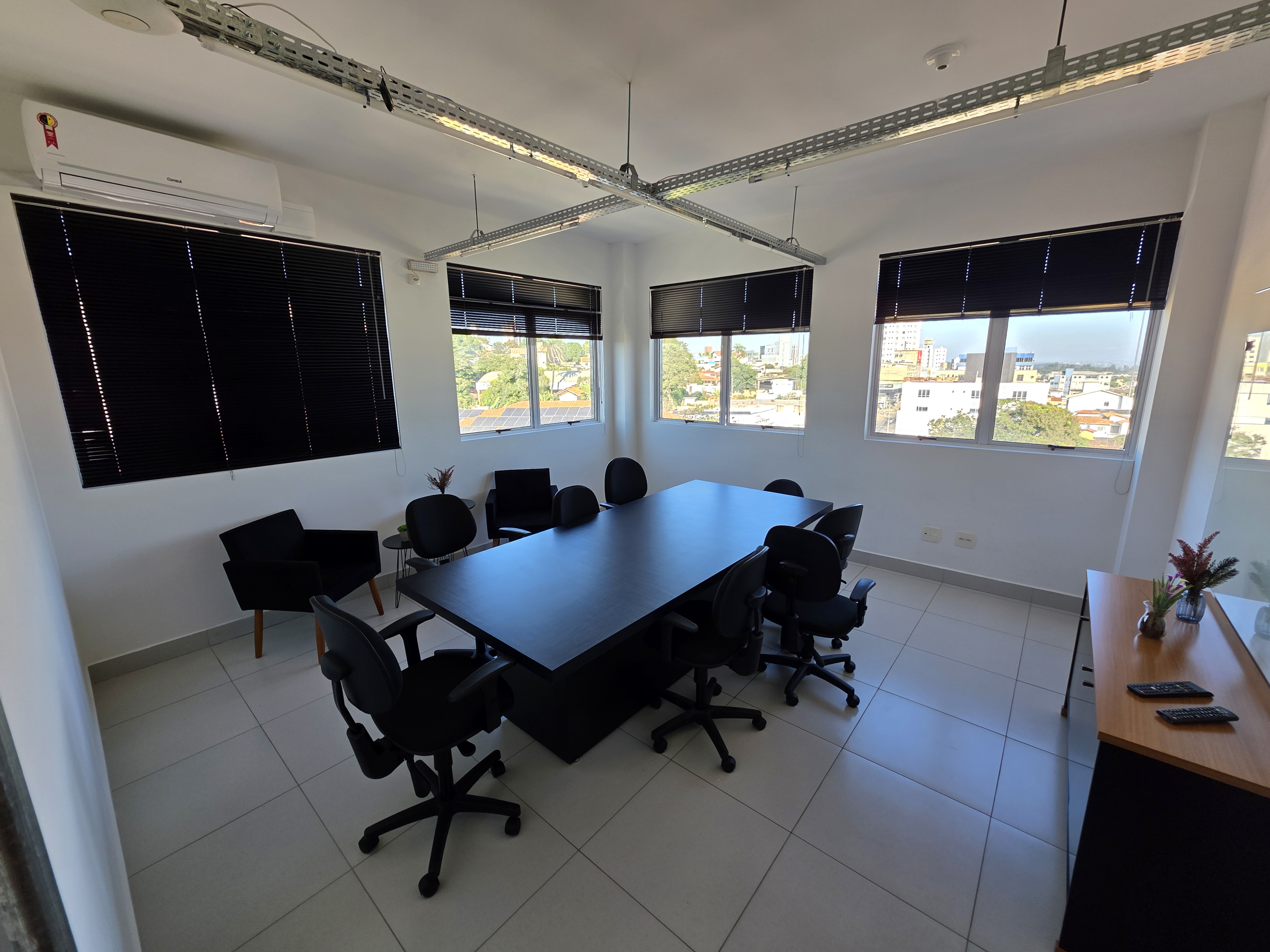 Sala de reunião simples no Inconfidência em Betim