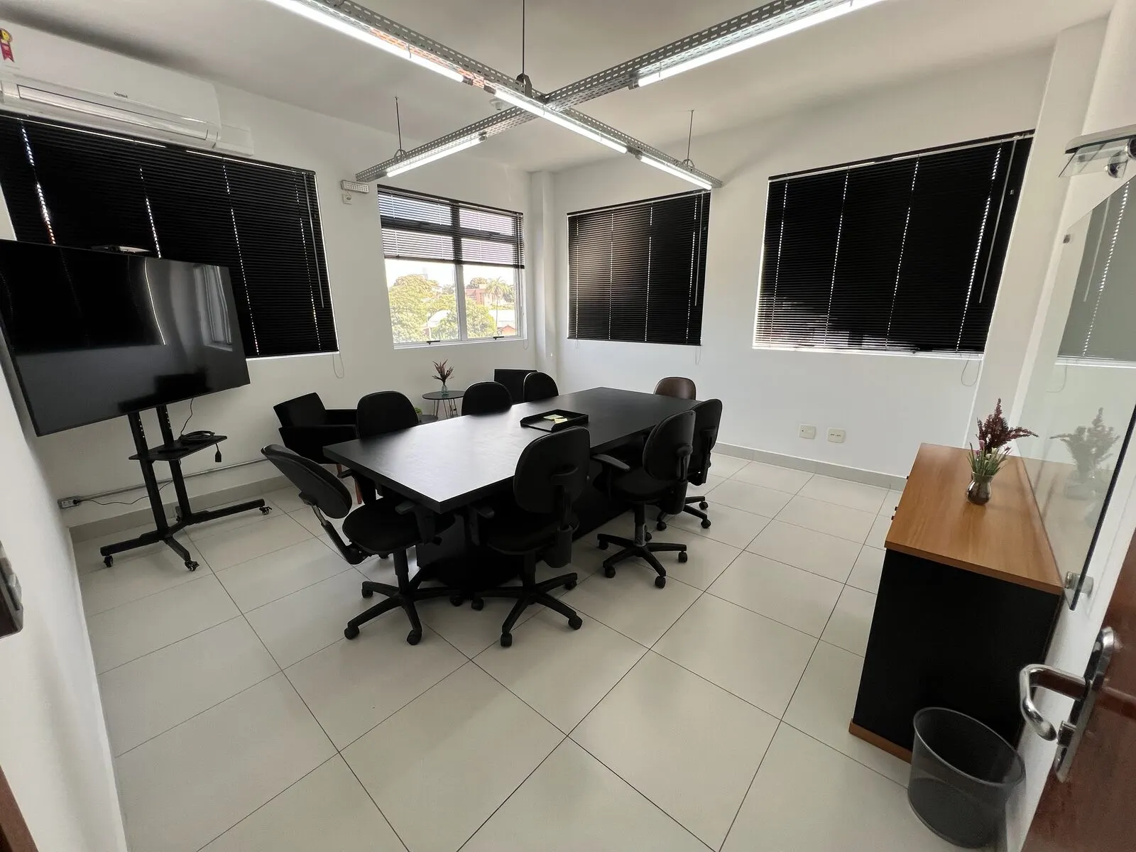 Sala de reunião para clientes e entrevistas no Centro de Betim